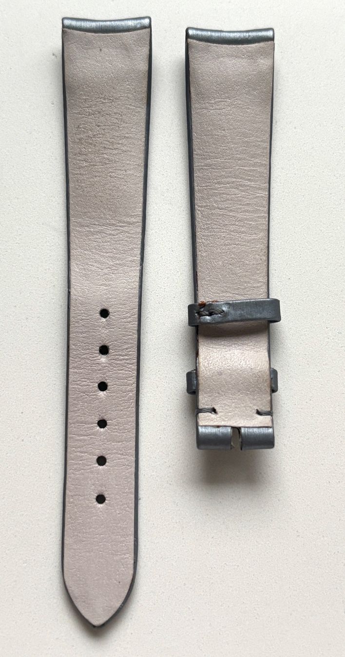 Armbänder & -reifen: Uhrarmband Leder Silberfarbe - satiniert, strukturiert – Gebraucht aus Bottmingen von Merkur_Basel 2