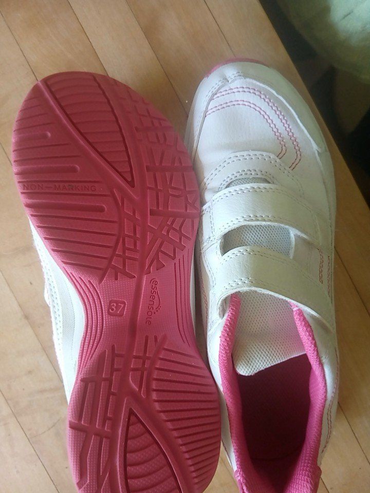 Scarpe per ragazze: Turnschuhe Gr. 37 – Usato da Magden venduto da Mandy13 1