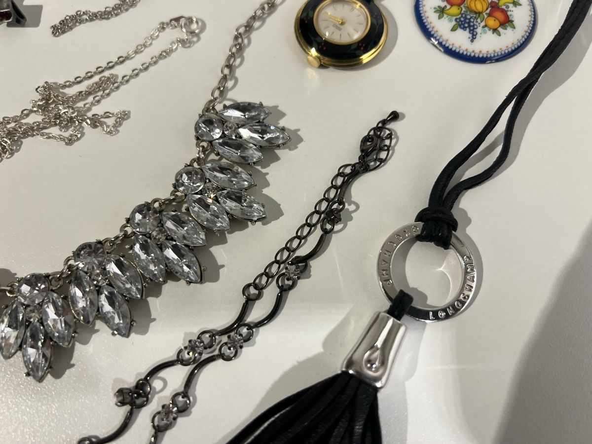 Sonstiger Schmuck: Lot de bijoux anciens  – Gebraucht aus St-Pierre-Clages von ste_xk6p 7