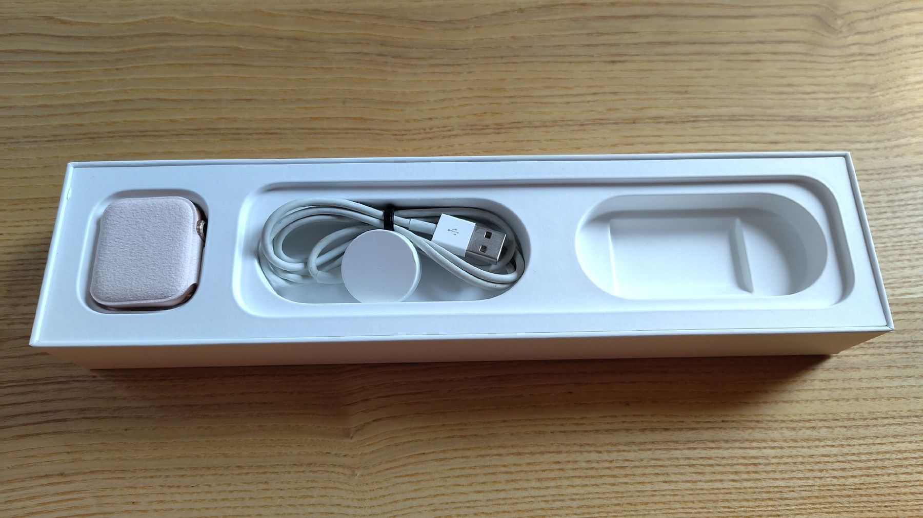 Apple Smartwatch: Apple Watch Series 6, 40mm, Rosa. – Usato da Bolligen venduto da PhilHan 5