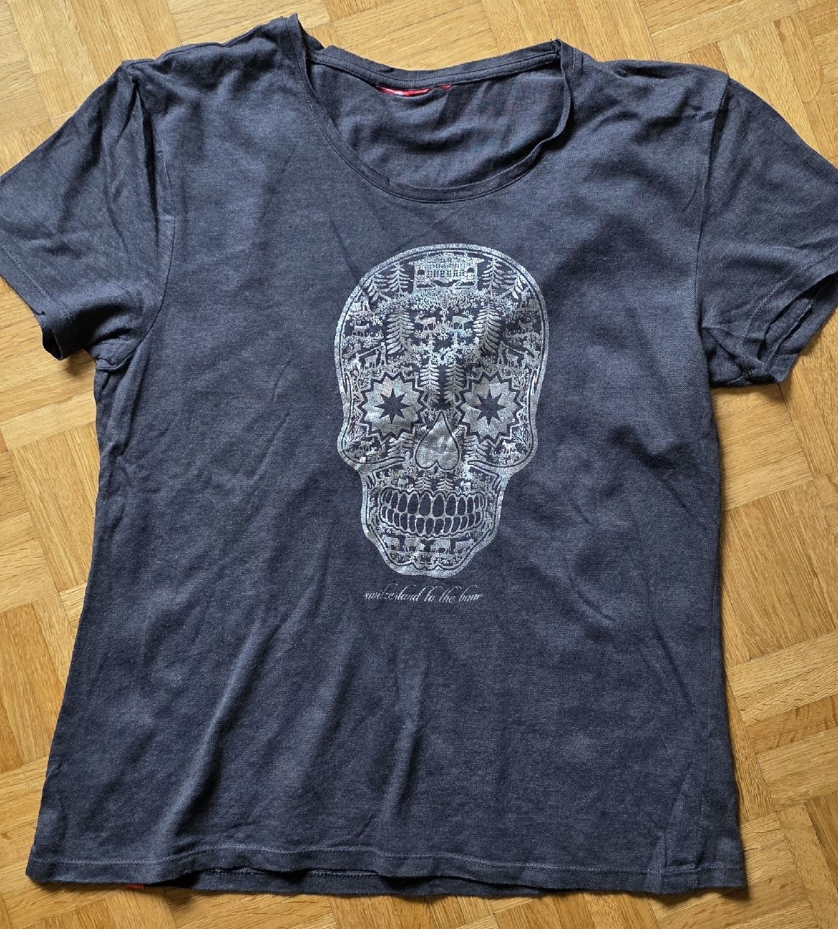 T-shirt: Tshirt L Heidi.com gris – Usato da Yverdon-les-Bains venduto da van_dq65 2
