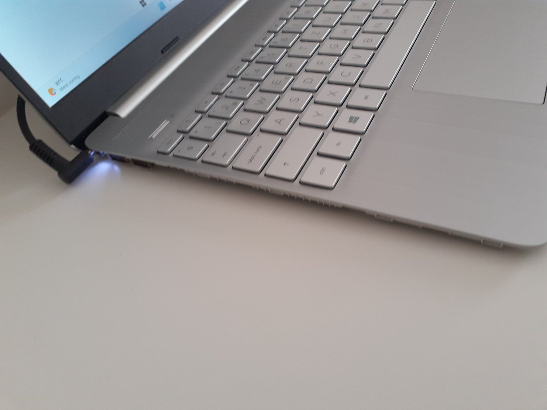 Hewlett Packard Portables: HP Laptop – D'occasion à Chur par Blackbook 4