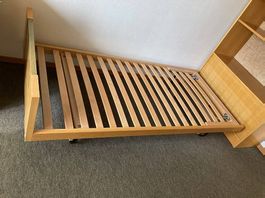 Kinder-Bettgestell mit Lattenrost