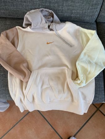 Nike tshirt