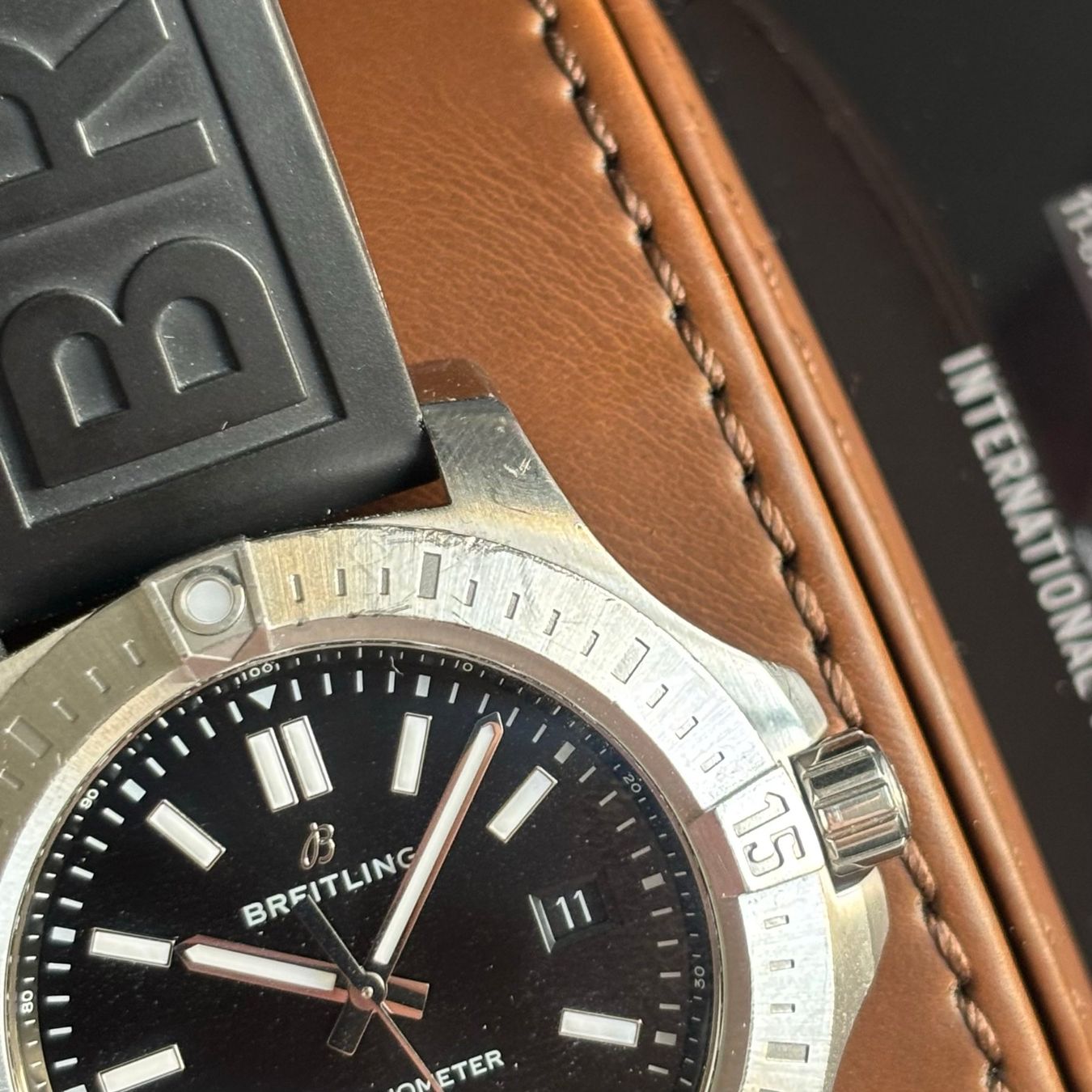 Breitling Montres: Breitling Colt Automatic 44 Black dial - Full set 2019 – D'occasion à Lausanne par Tawatch 9