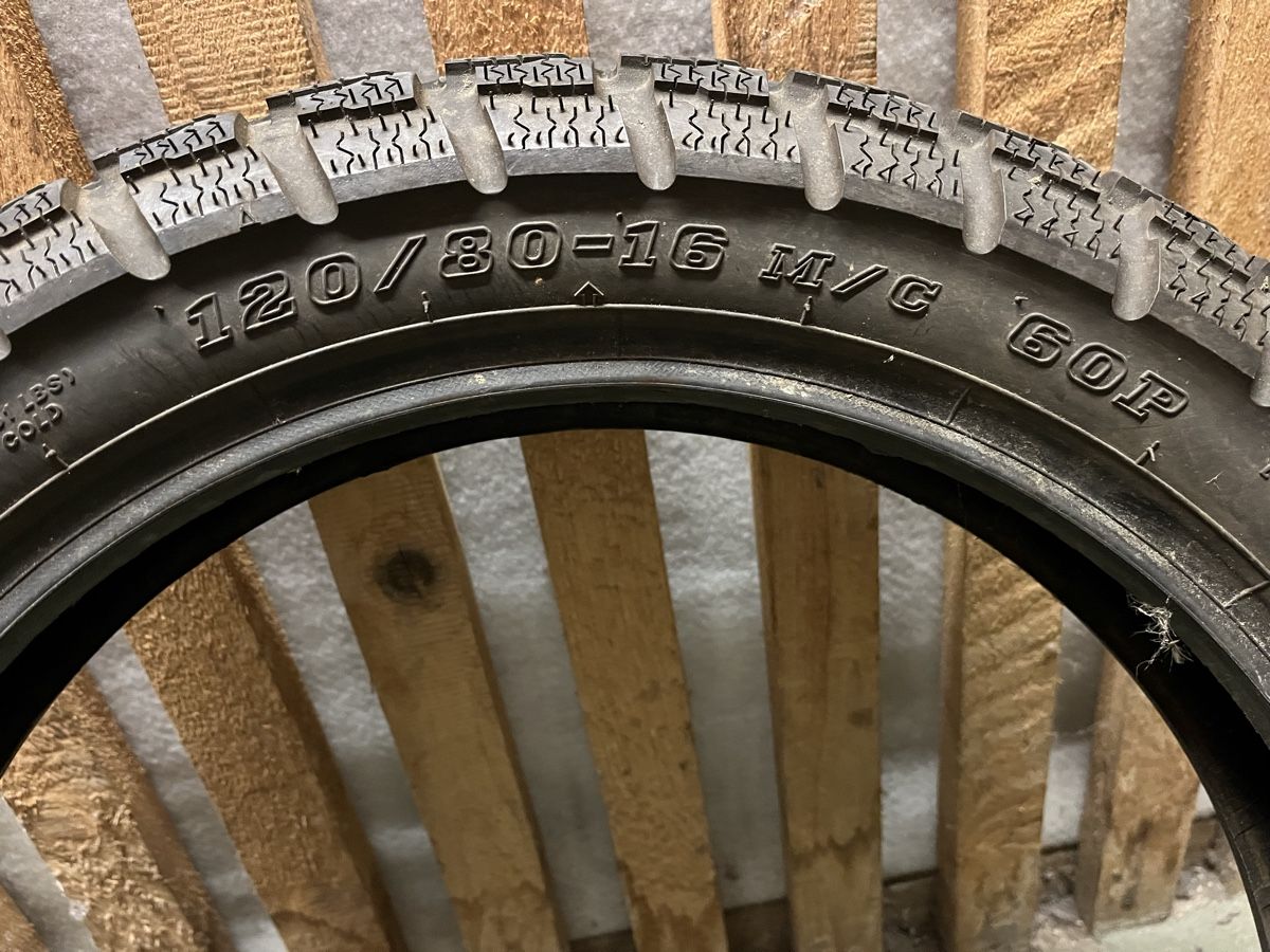 Michelin Pneumatici & Ruote complete: Motorrad Pneu – Usato da Biel/Bienne venduto da Ebabil 1