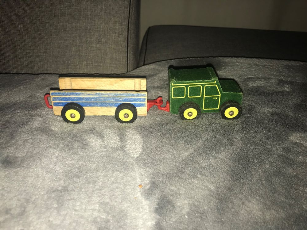 Schüttelmann Holz Figuren Set - 2 Stück Mit 12 Magnetischen Gesichtern