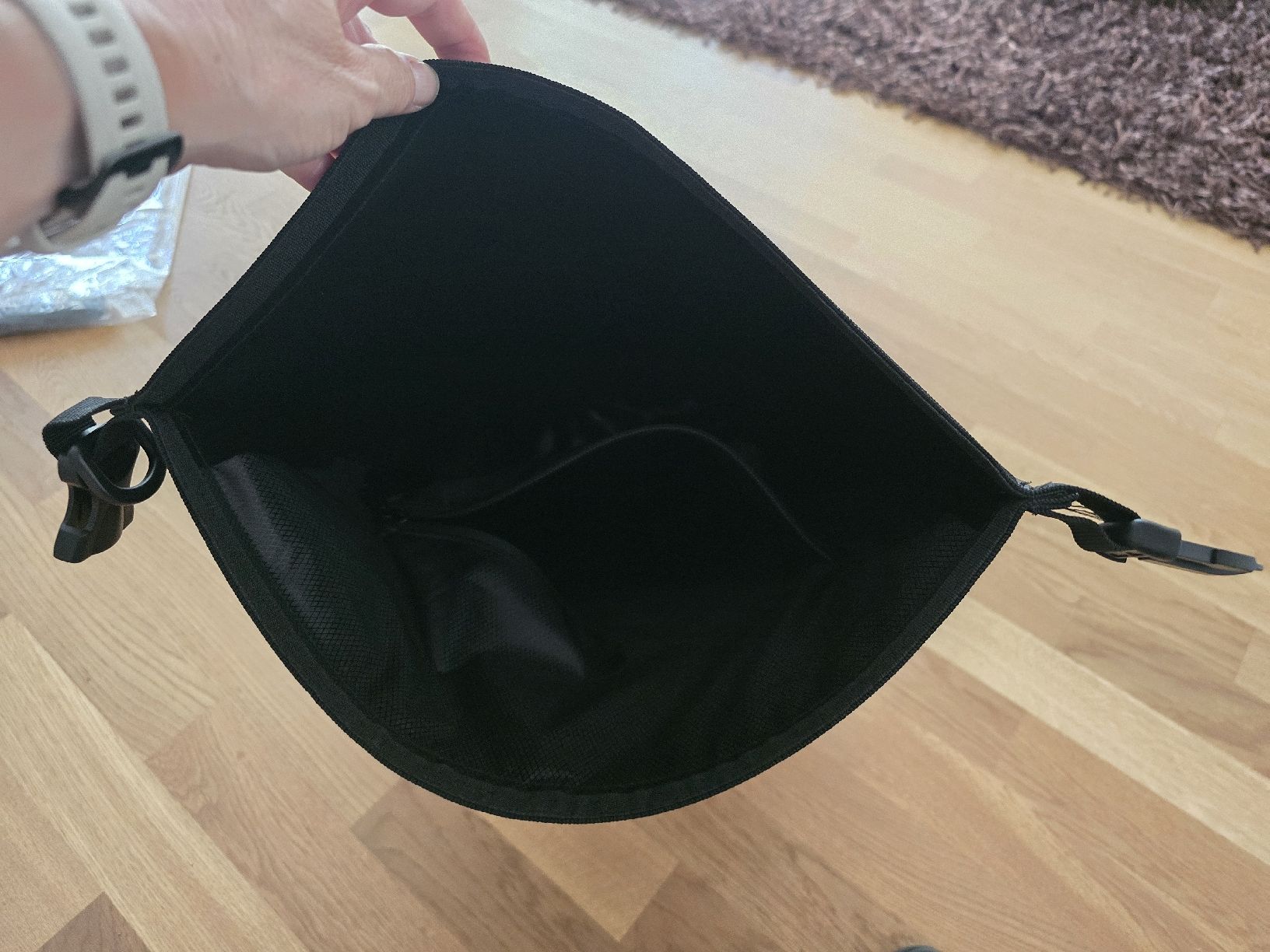 Taschen: Sac étanche noir Auto Marti neuf – Neu und originalverpackt aus BERN von froggyinternationale 1