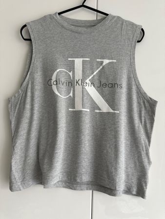 Calvin Klein T-Shirt S/M gray