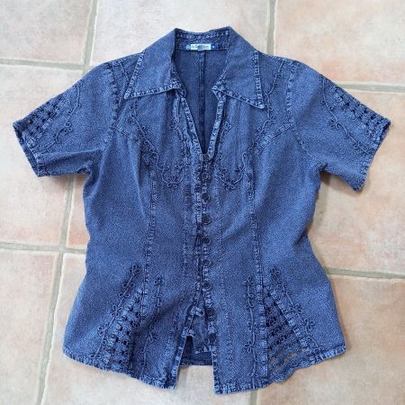 Damenbluse La Cotonnière, blau, Grösse M, schmaler Schnitt