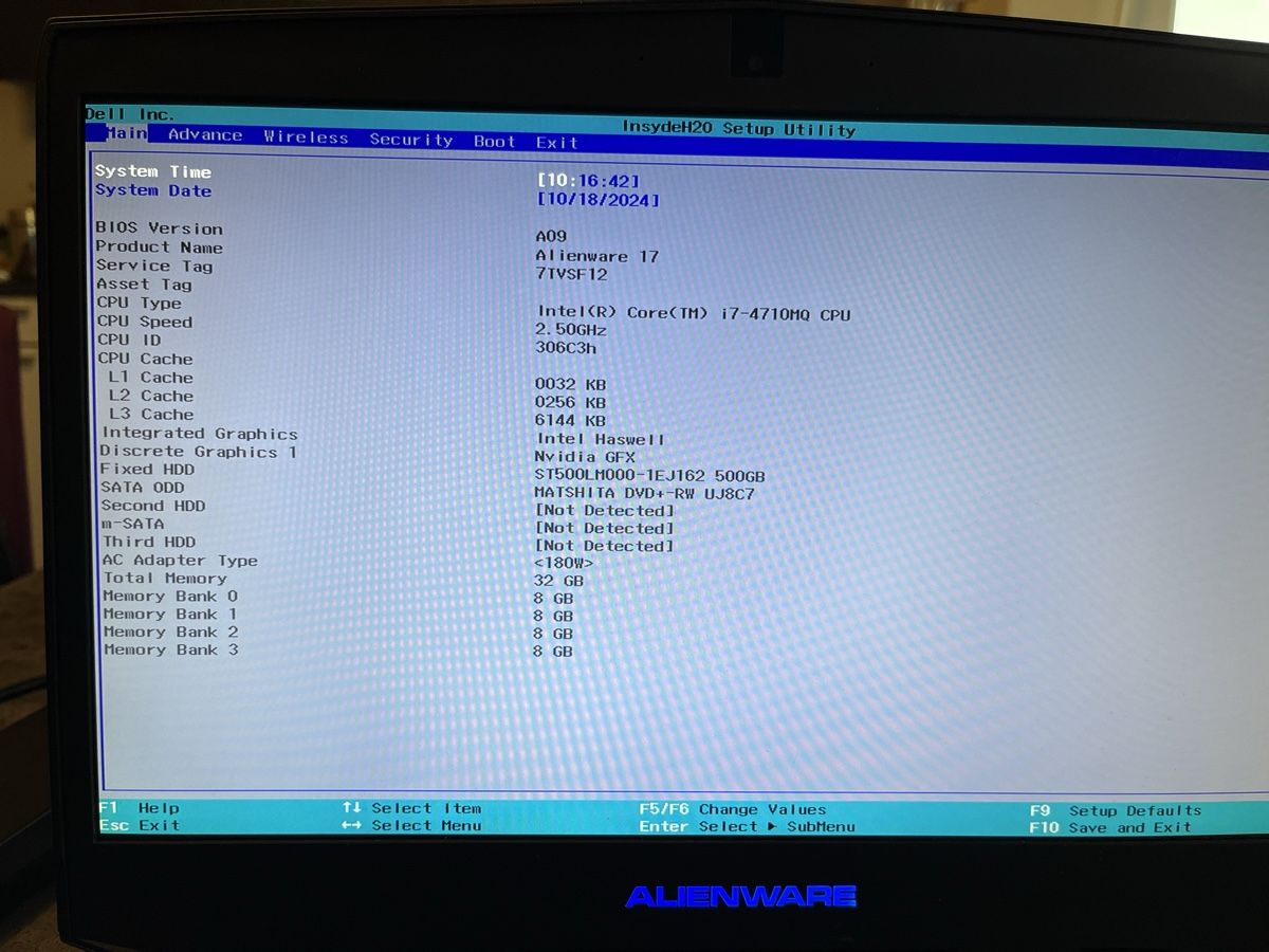 Alienware Portables: Alienware pc portable et sacoche  – D'occasion à Collombey par  2