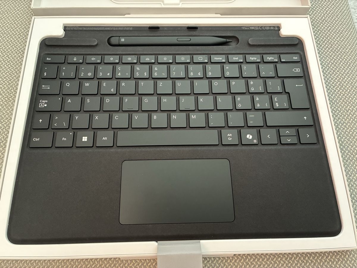 Microsoft Tastiere: Microsoft Surface Pro 13" Keyboard mit Slim Pen - NEU & OVP – Nuovo e nell'imballaggio originale da Zürich venduto da Sylvie0011 1