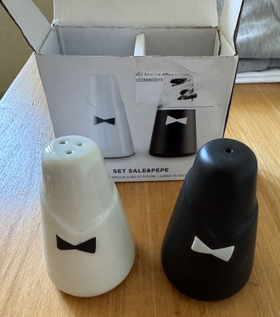 Bialetti Elettrodomestici da cucina: Bialetti Omino Salz und Pfeffer Behälter – Nuovo (secondo la descrizione) da Trélex venduto da stripedthrift 1