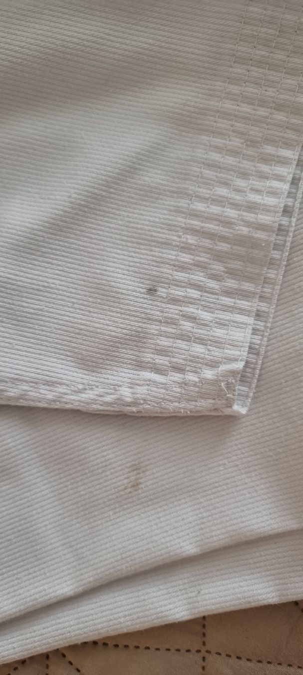 Kimono: Taekwondo kimono 140 cm – Usato da Glattpark(Opfikon) venduto da TatianaVladimirova 6