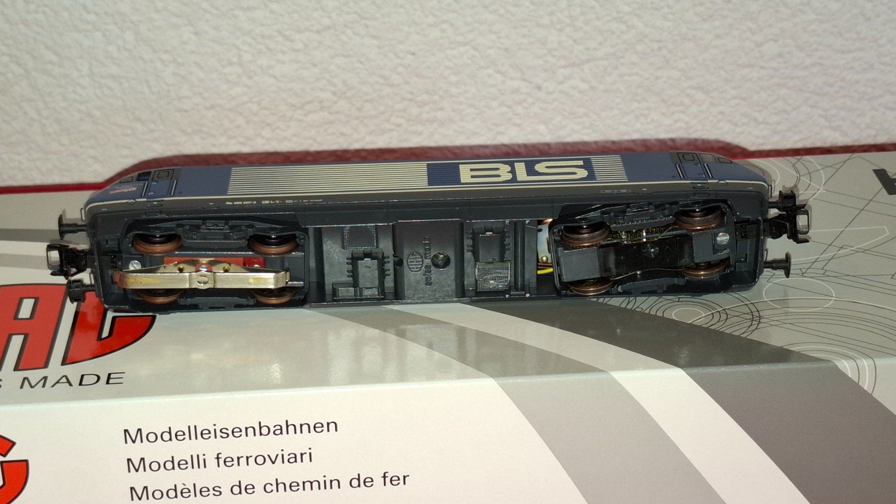 Hag Modellini di ferrovie: HAG : Re 465 " Schilthorn " AC, analog – Usato da Märwil venduto da Siebenzipfel 2