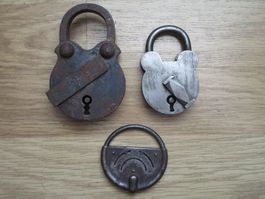 3 antike Vorhängeschlösser