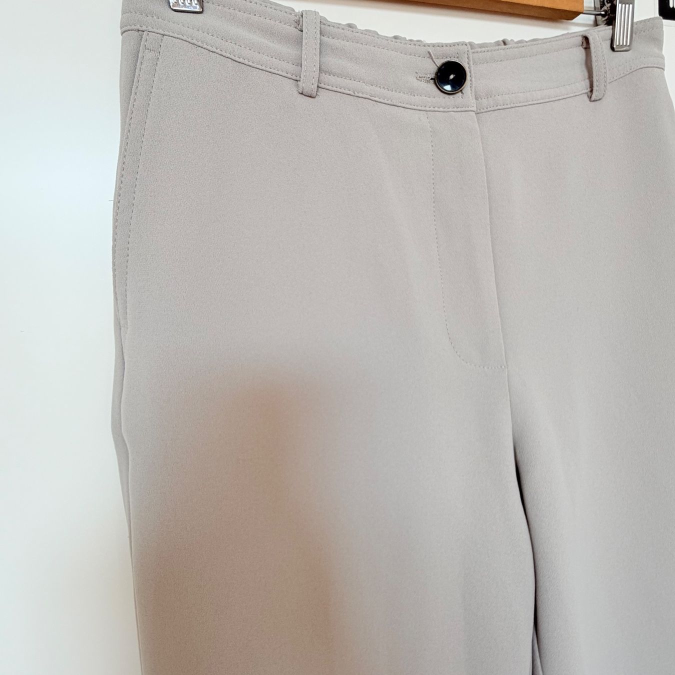 Mango Pantaloni: Hose - Marke: Mango - Grösse: 40 – Usato da Würenlos venduto da Abracadabra26 1