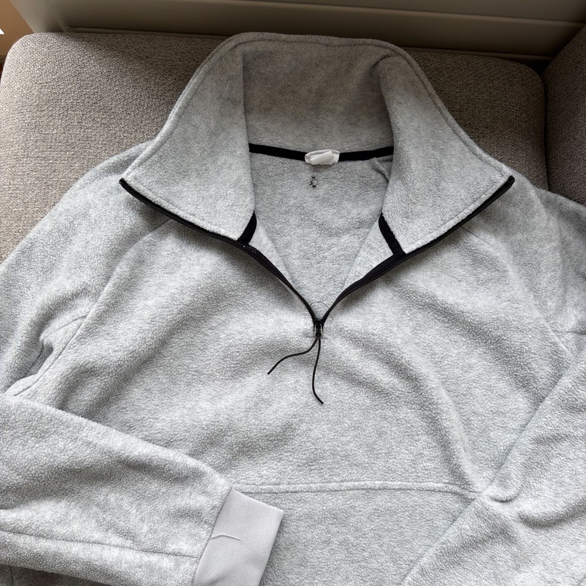H&M Maglioni & Felpe: Hoodie – Usato da Kriens venduto da fiona.law98 3