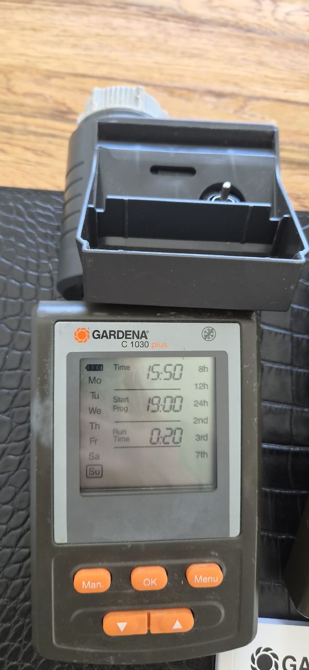 Sistema di controllo: Gardena Bewässerungscomputer  – Usato da Courgevaux venduto da nih789 1