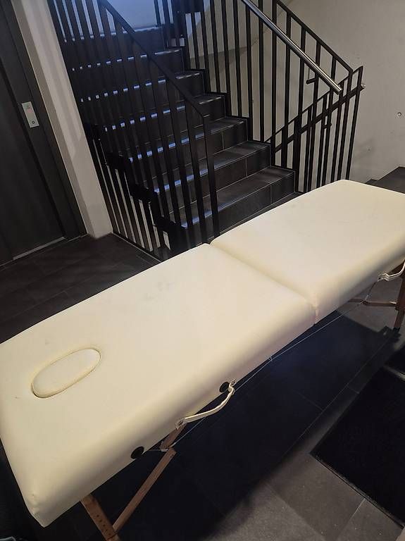 Sedie a sdraio: Tektate Massageliege – Usato da Brunnen venduto da agl_yx7j 3