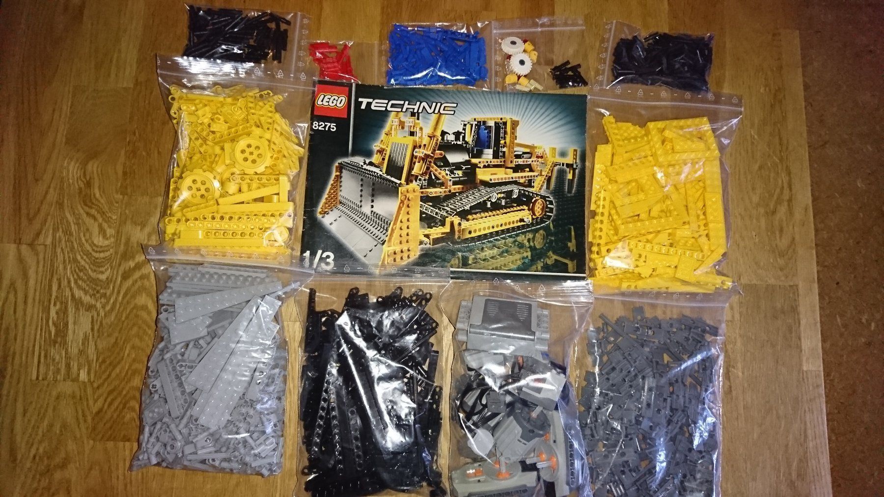 Lego Baukästen: Lego 8275 Motorized Bulldozer plus – Gebraucht aus Schwarzenbach(Huttwil) von Padielito 1