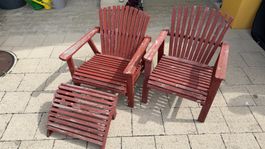Gartenstühle Holz rot 2 Stück gebraucht mit Fussablage