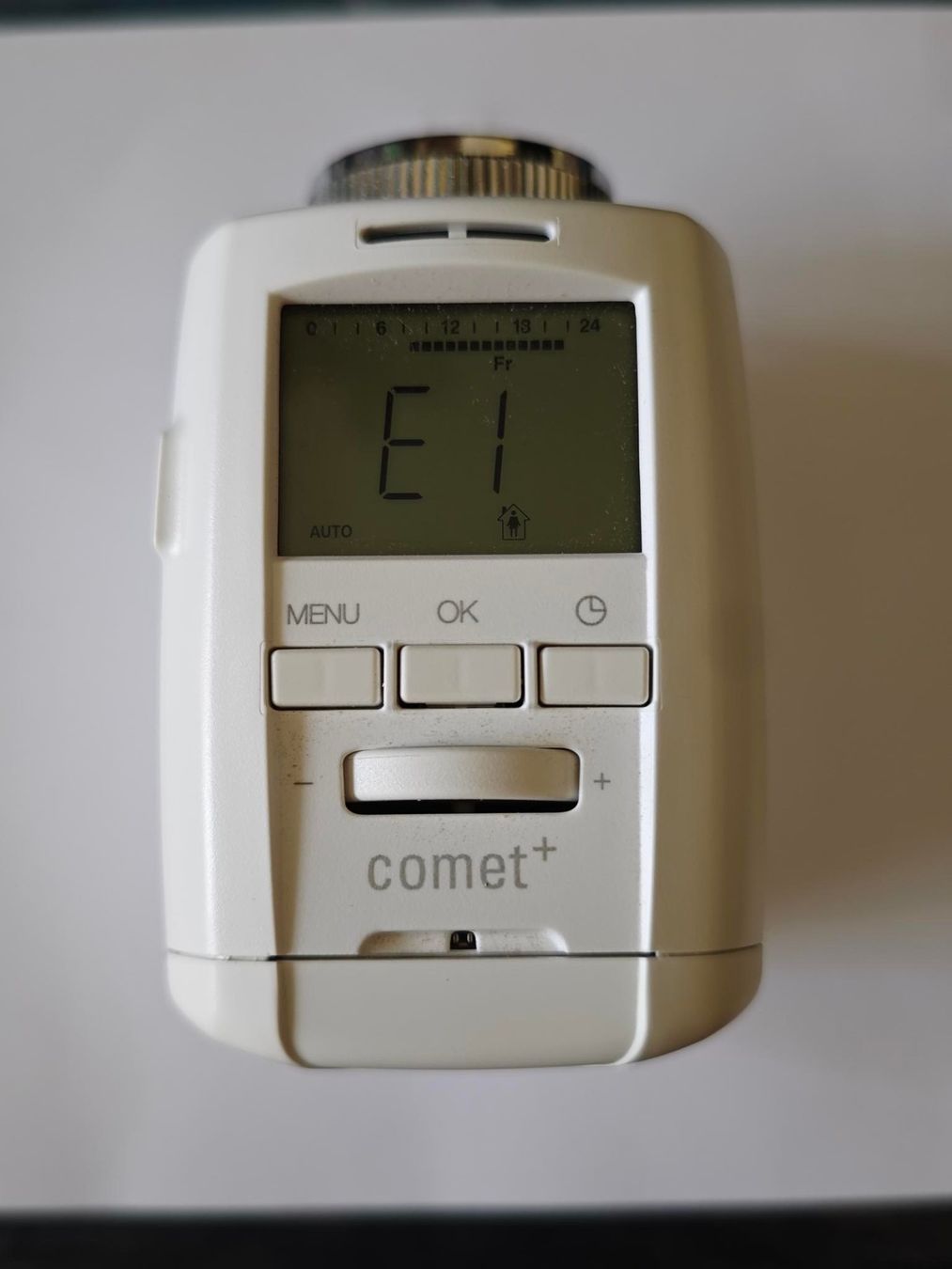 Radiatori: Heizkörper Thermostat Comet Plus – Usato da Laufenburg venduto da grossrto