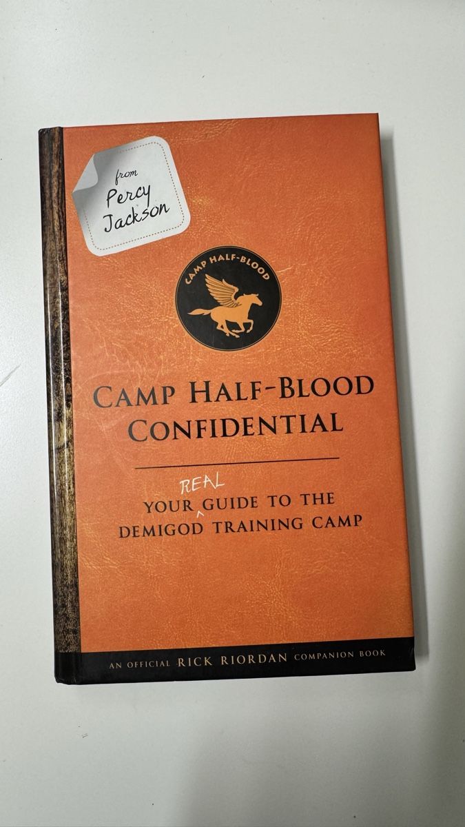 Libri: Camp Half-Blood Confidential Book – Nuovo (secondo la descrizione) da Oberägeri venduto da rsi_h6fc