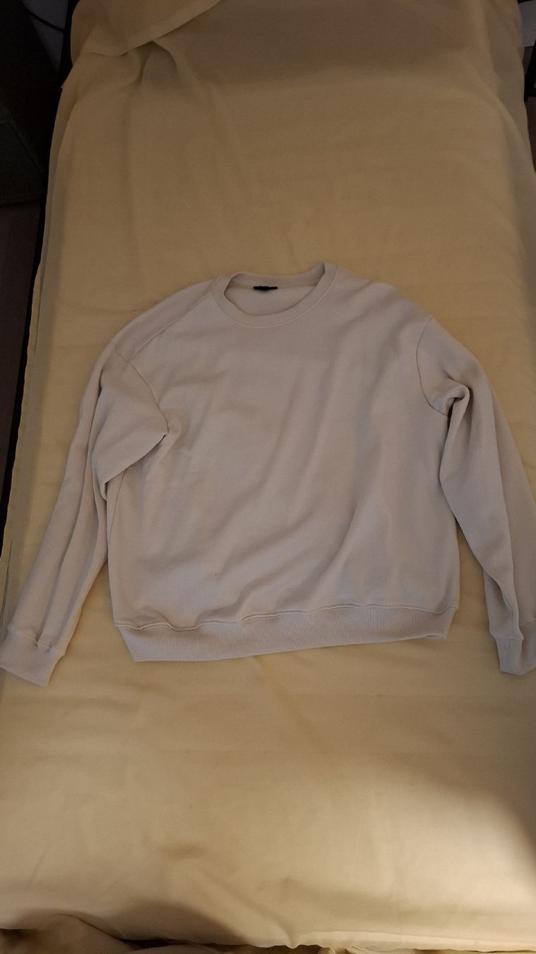 H&M Pullover & Sweatshirts: Pullover • H&M – Neu (gemäss Beschreibung) aus Ottenbach von Rasenmaeeher