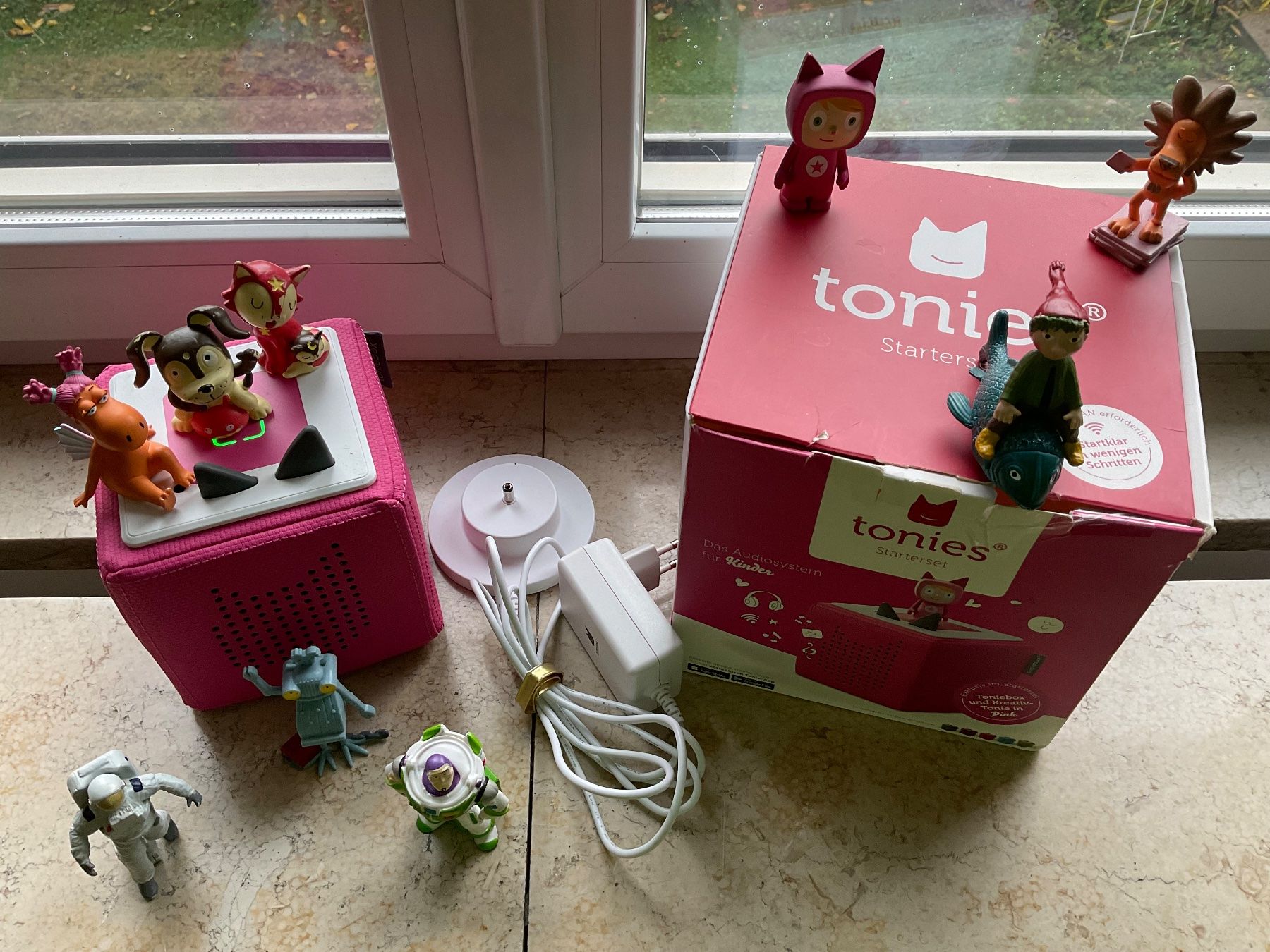 Hörbücher: Toni Box mit 9 Figuren – Gebraucht aus Birsfelden von