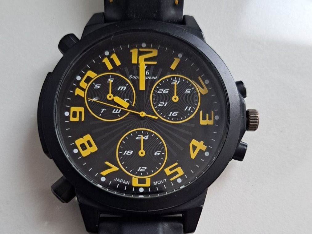 Orologi: Modeuhr im Chronograph-Style – Nuovo (secondo la descrizione) da Oftringen venduto da Second-Hand-Uhren 1