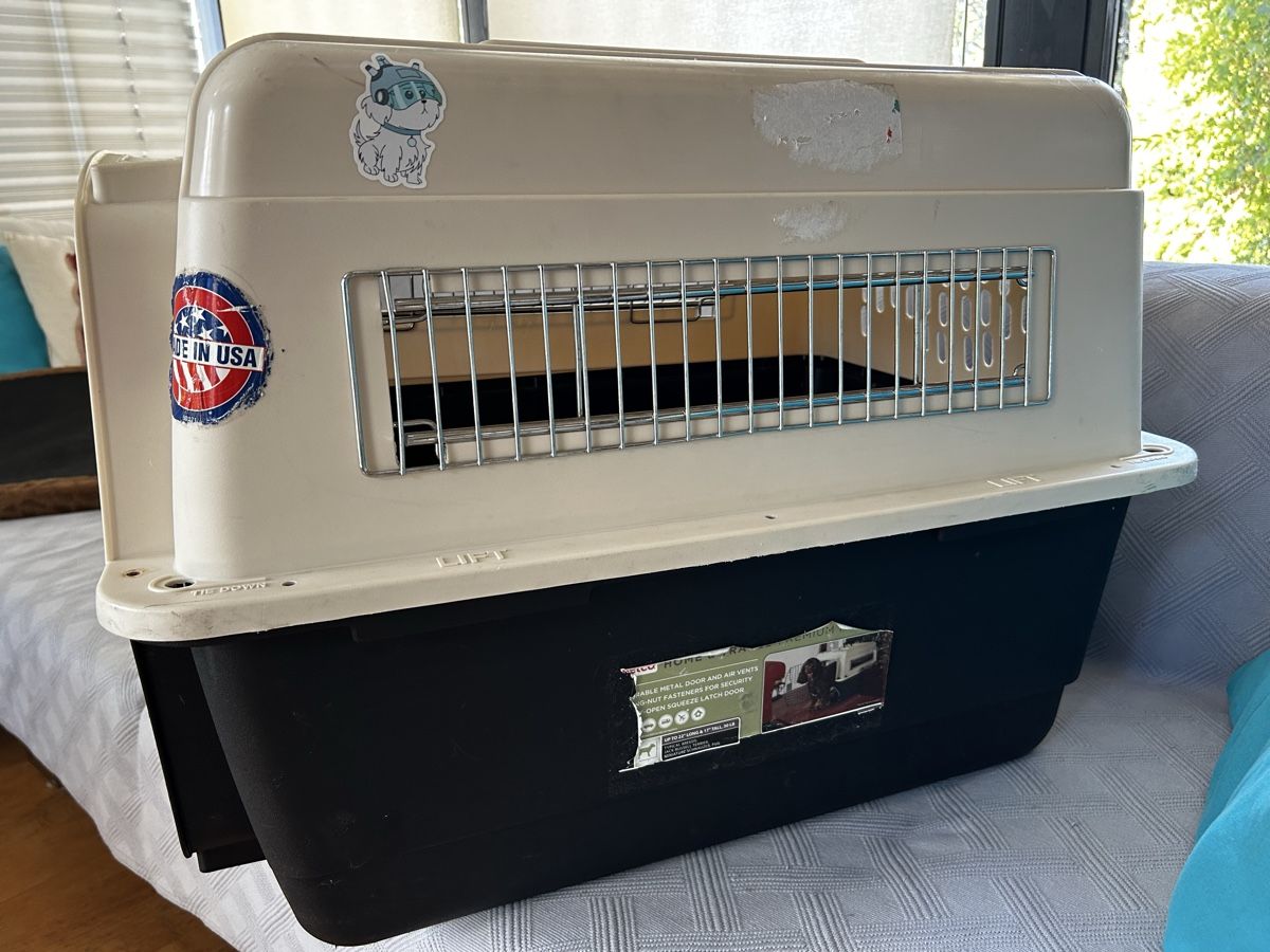 Käfige, Transport & Sicherheit: Hunde Transportbox airlinetauglich – Gebraucht aus Waltenschwil von Hendi 2