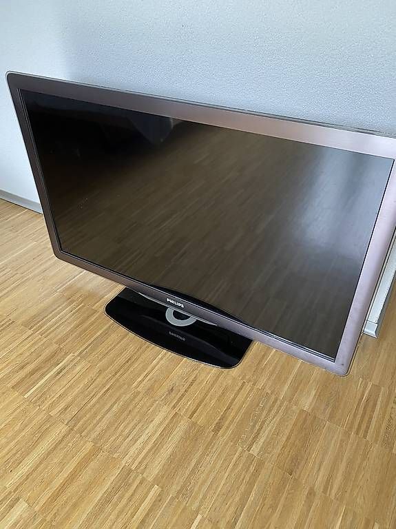Appareils TV: Philips TV 100cm – D'occasion à Erlach par Dehler0