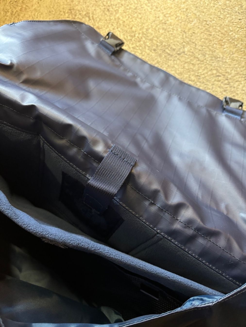 North Face Borse: Sac bandoulière The North Face – Nuovo e nell'imballaggio originale da Orbe venduto da D-stockFactory-Orbe 2