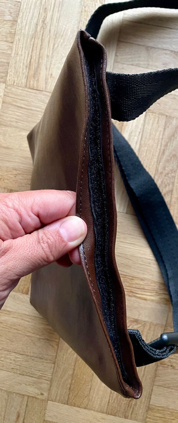 Navyboot Sacs: Umhängetasche Navyboot, braun – D'occasion à Gümligen par soleil149 3