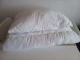 Kinderbettdecke und Kissen weiss guter Zustand