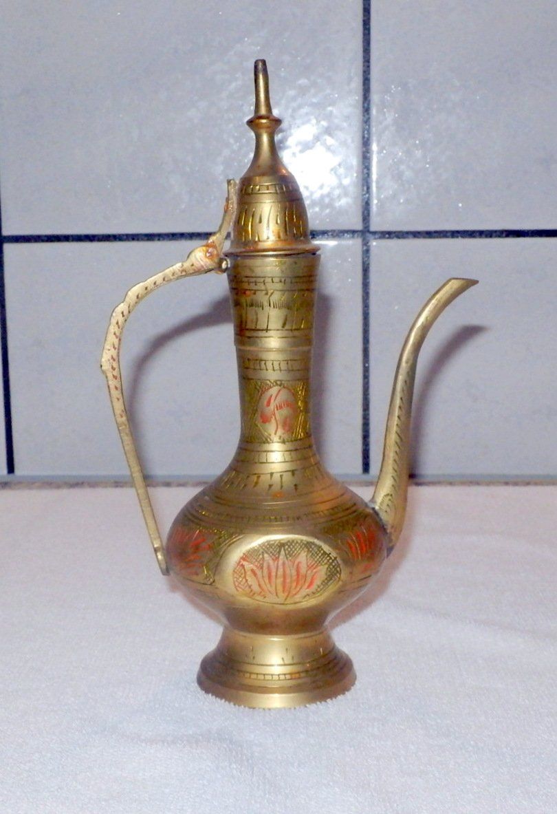 Théières: Kaffee - oder Teekännli, Messing, Ø 7/13cm, Gesamthöhe 22cm – D'occasion à Ueberstorf par dinbau