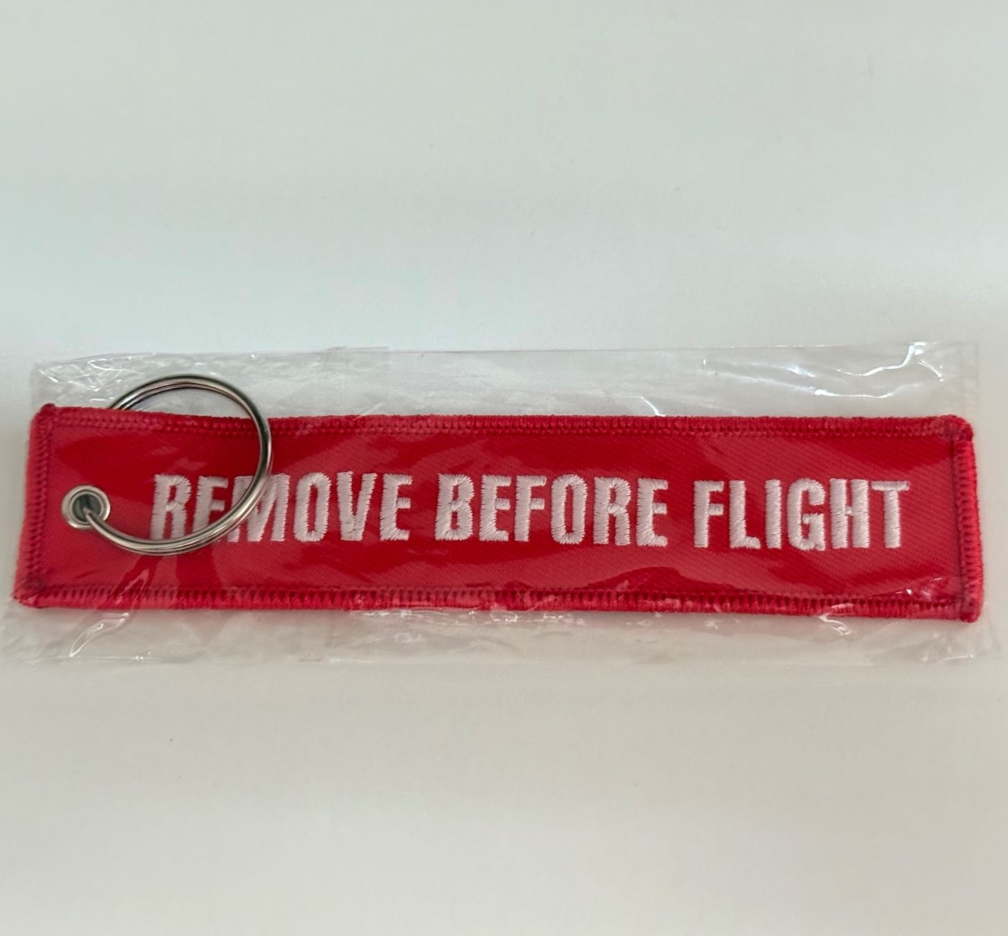 Porte-clés: Porte-clés "Remove before flight" - Air Canada – Neuf (Voir description) à Denges par peumens 1