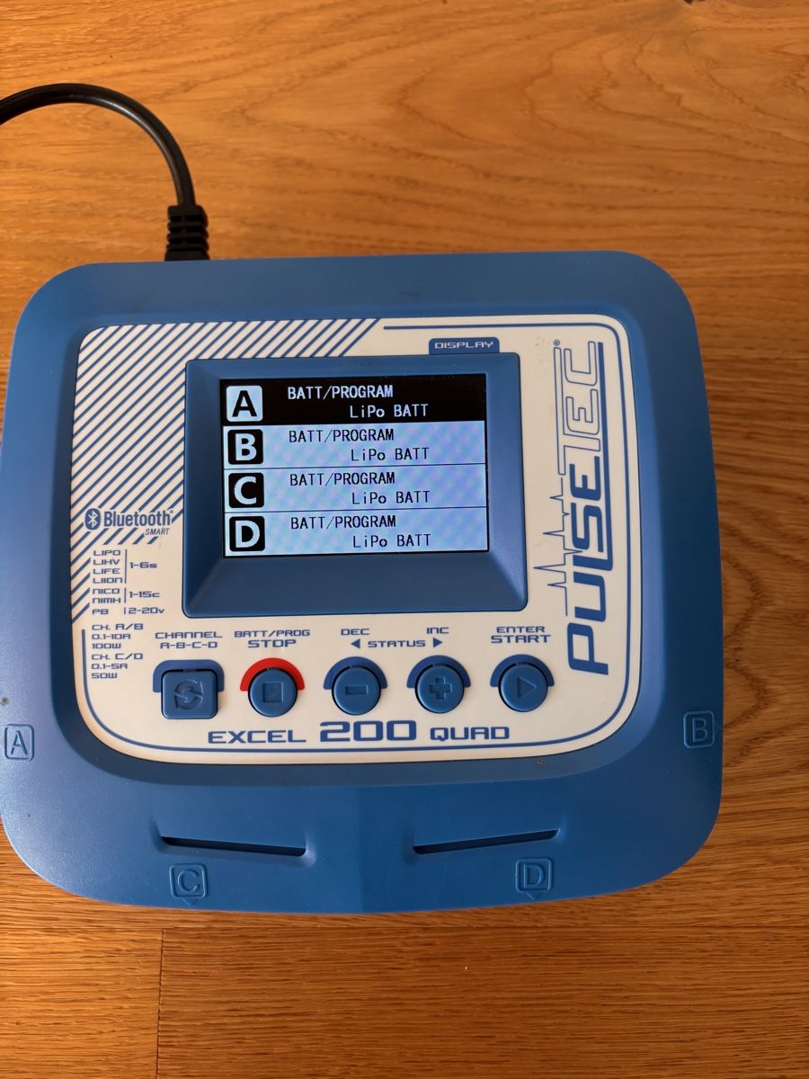 Batterie, Caricabatterie & Alimentatori: Pulse-Tec Excel 200 Quad Ladegerät LiPo Batt – Nuovo (secondo la descrizione) da Zuzwil SG venduto da Mikesposho 5