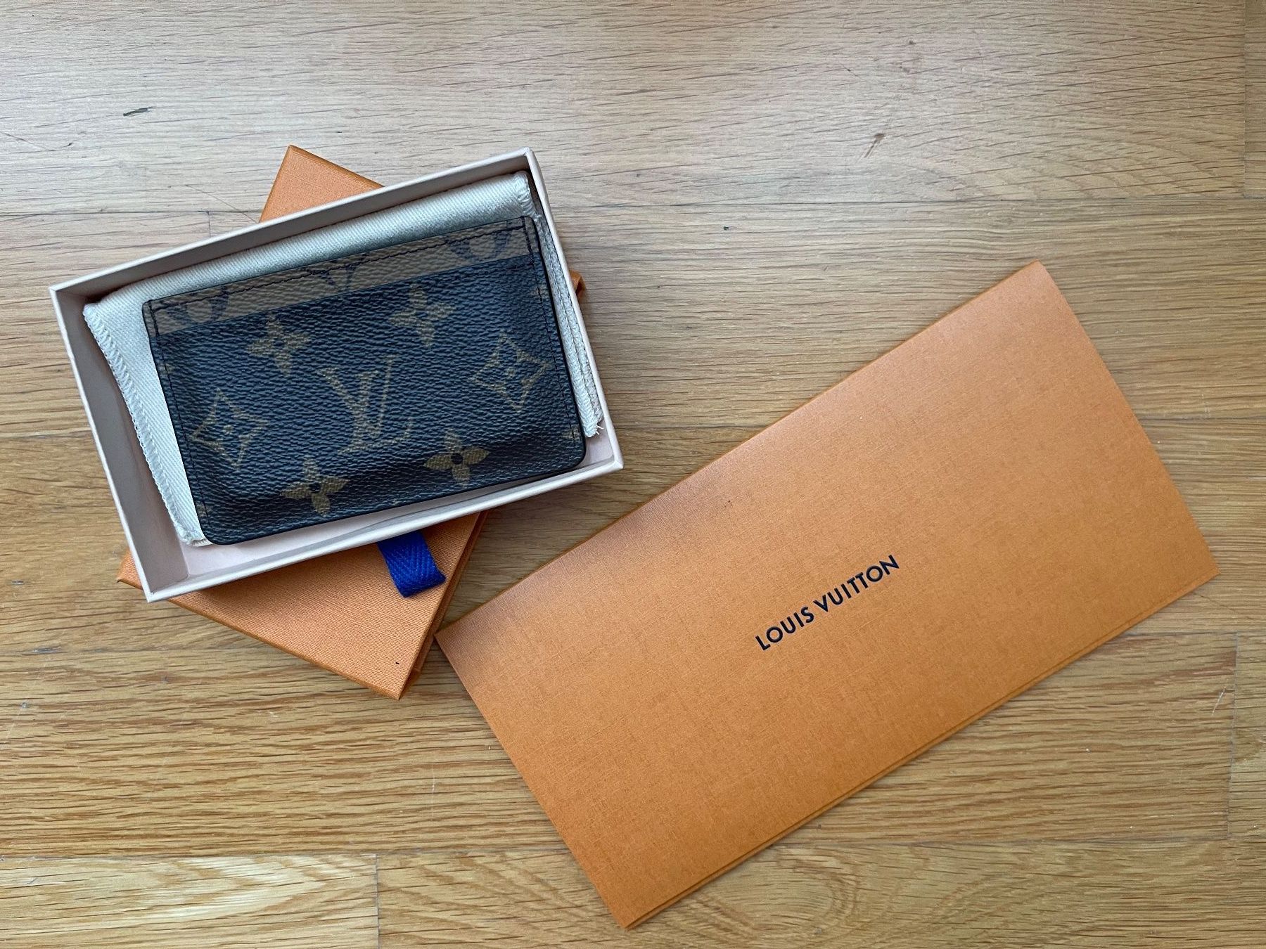Louis Vuitton Altro in  Abbigliamento & Accessori: Louis Vuitton Kartenetui Monogram Reverse – Usato da Luzern venduto da mic_7nlp
