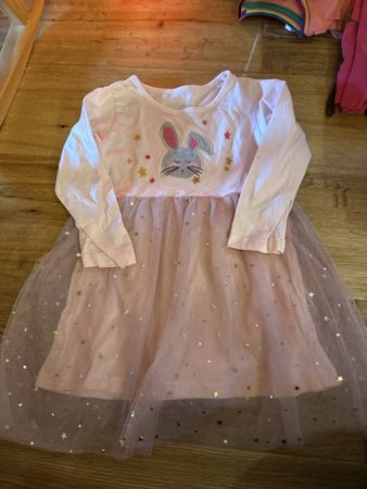 Süsses Mädchen Kleid mit Tüll, Grösse 110/116