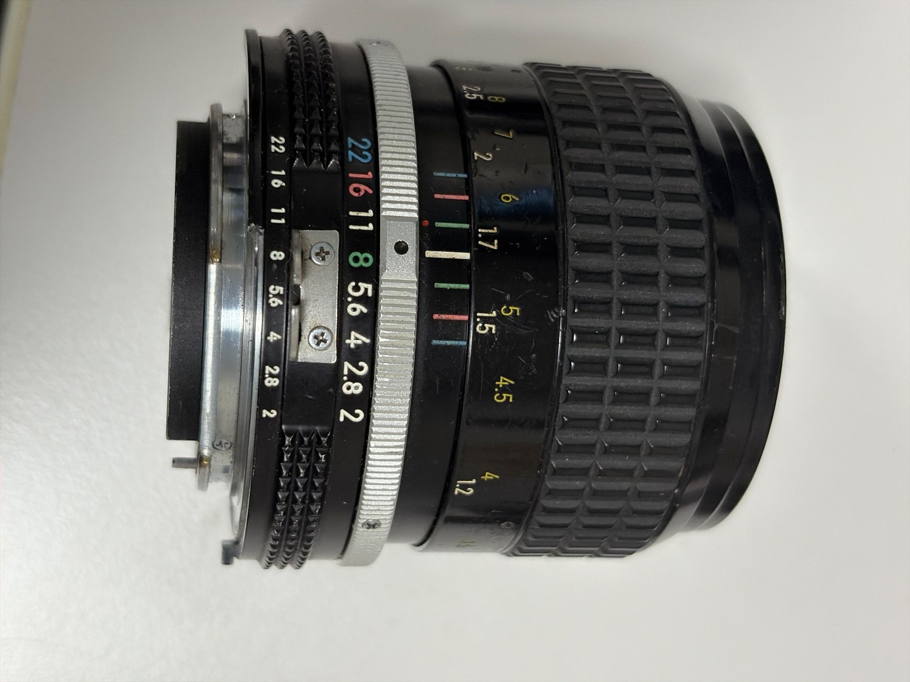 Nikkor Objektive: NIKKOR 85mm 1:2 Objektiv mit Seriennummer 207559 – Gebraucht aus Dietikon von cre8different 6