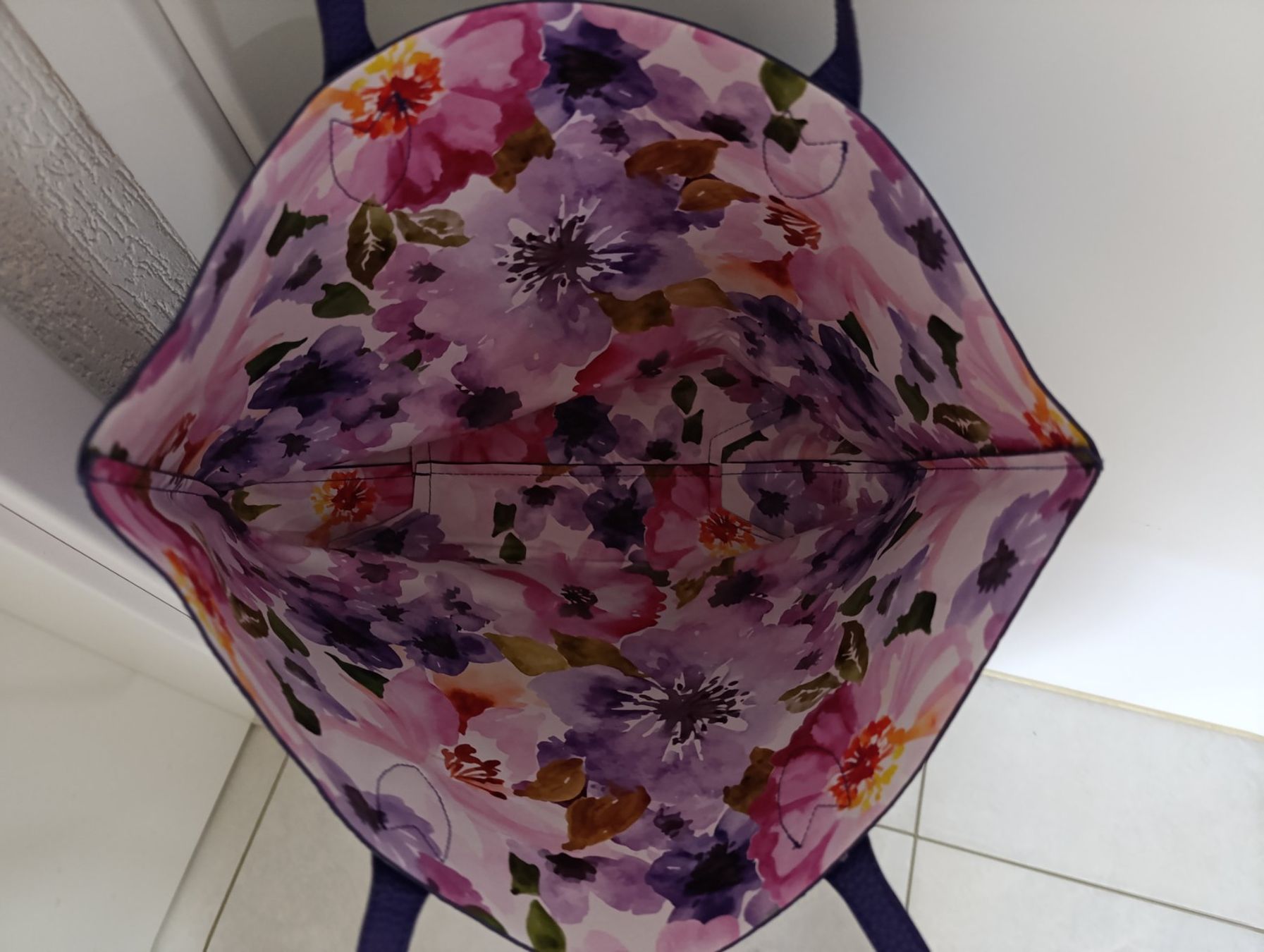 Sacs femmes: Sac à main violet – Neuf (Voir description) à St-Cergue par Neviana 1