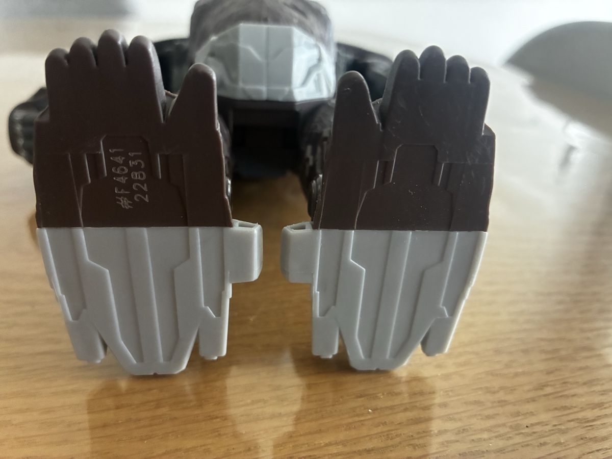 Hasbro Jouets: Figurine Optimus Primal Transformers King Kong occasion – D'occasion à Aigle par Raphael1814 2