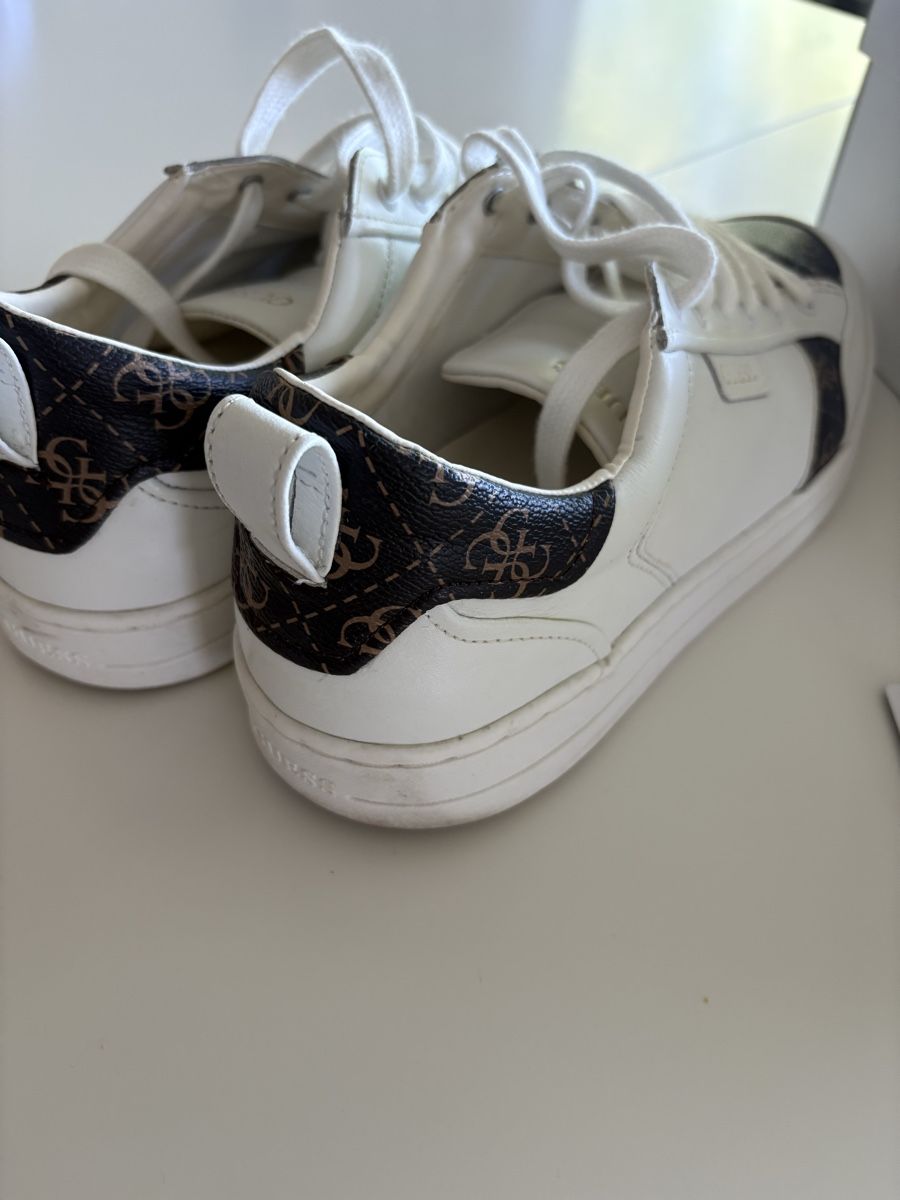 Guess Scarpe da uomo: GUESS Herren-Sneaker 44 – Usato da Büron venduto da Flor2009 3