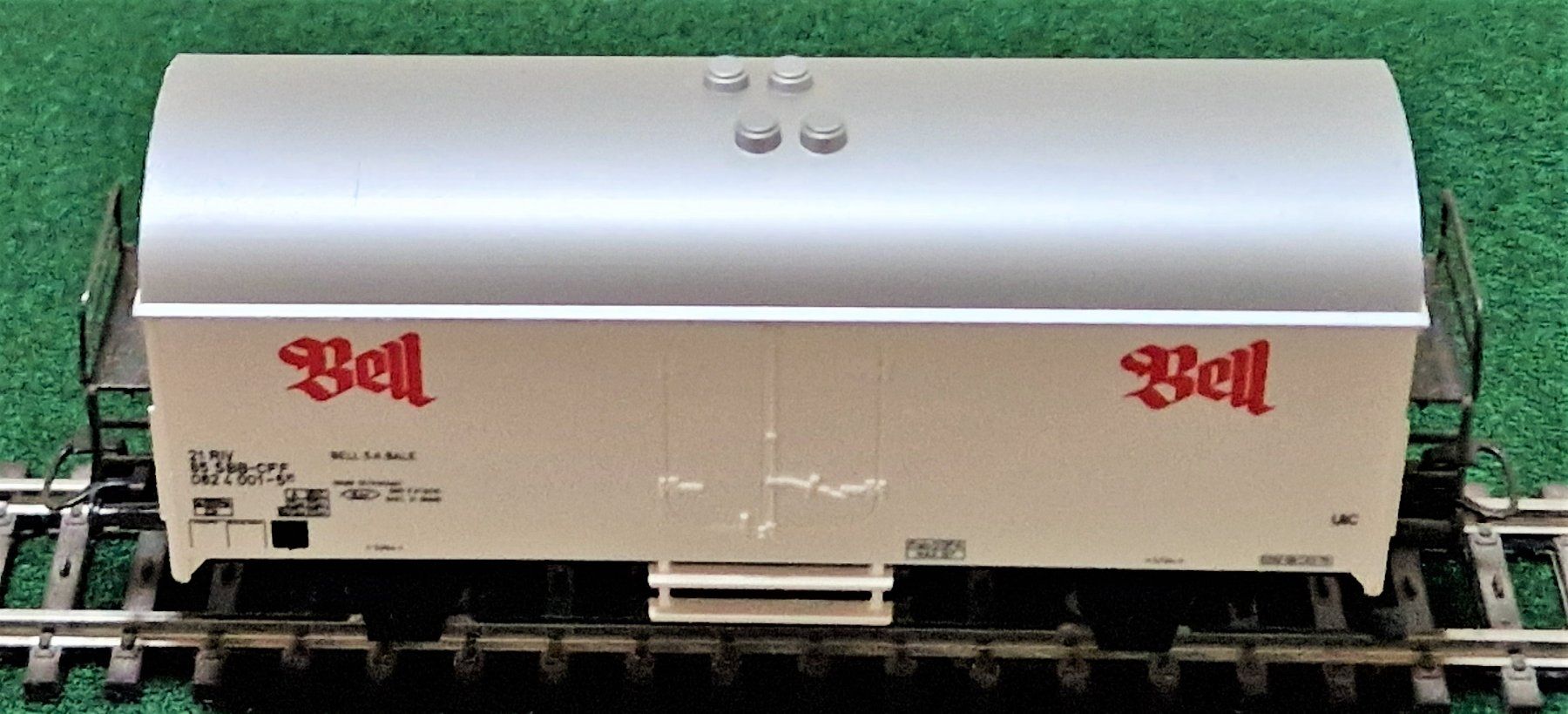 Märklin Modellini di ferrovie: 2 Märklin Kühlgüterwagen – Usato da Bellikon venduto da Umba02 3