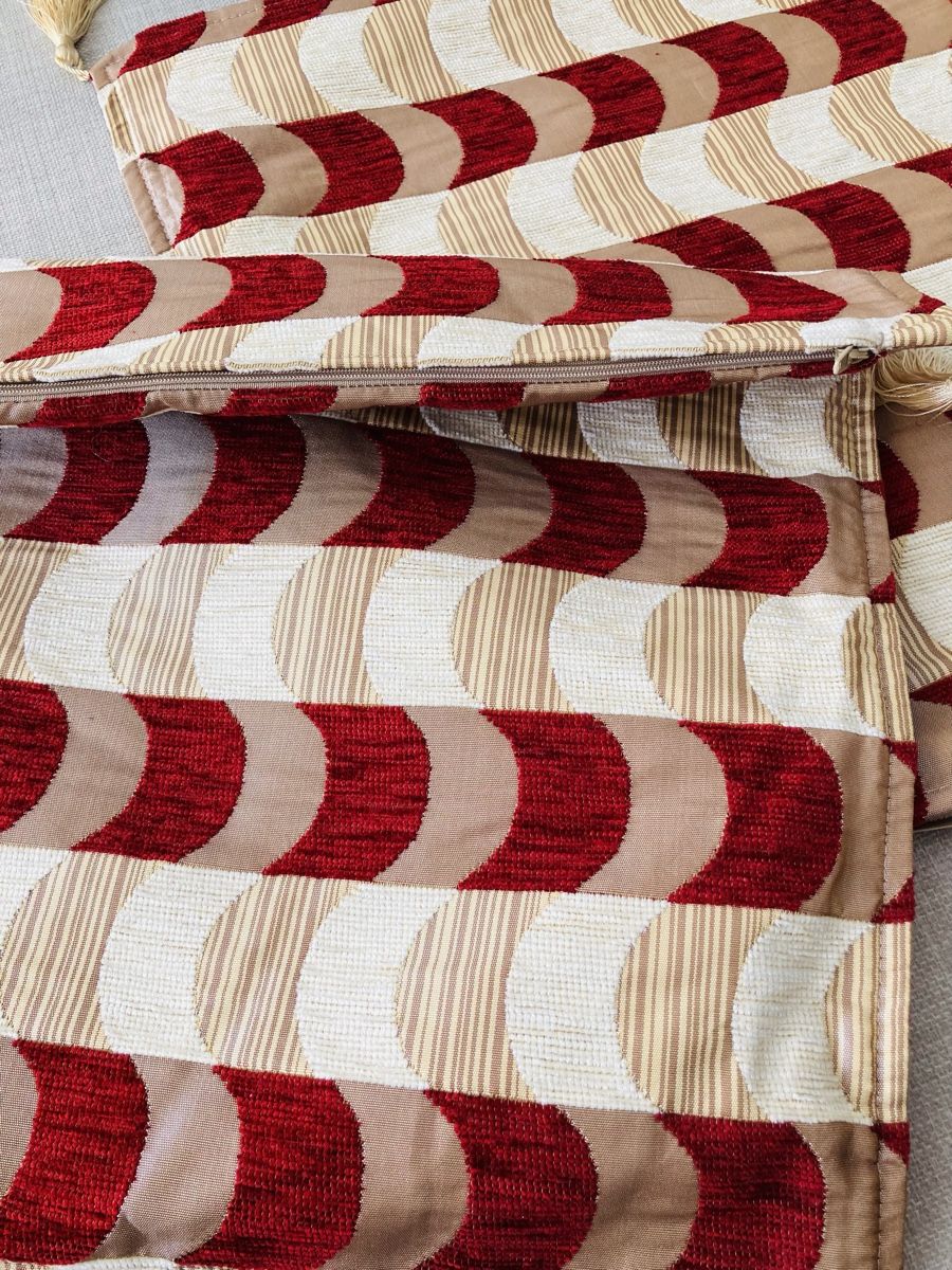 Kissen: Hausse coussins décoratifs – Gebraucht aus Clarens von Piluka 1
