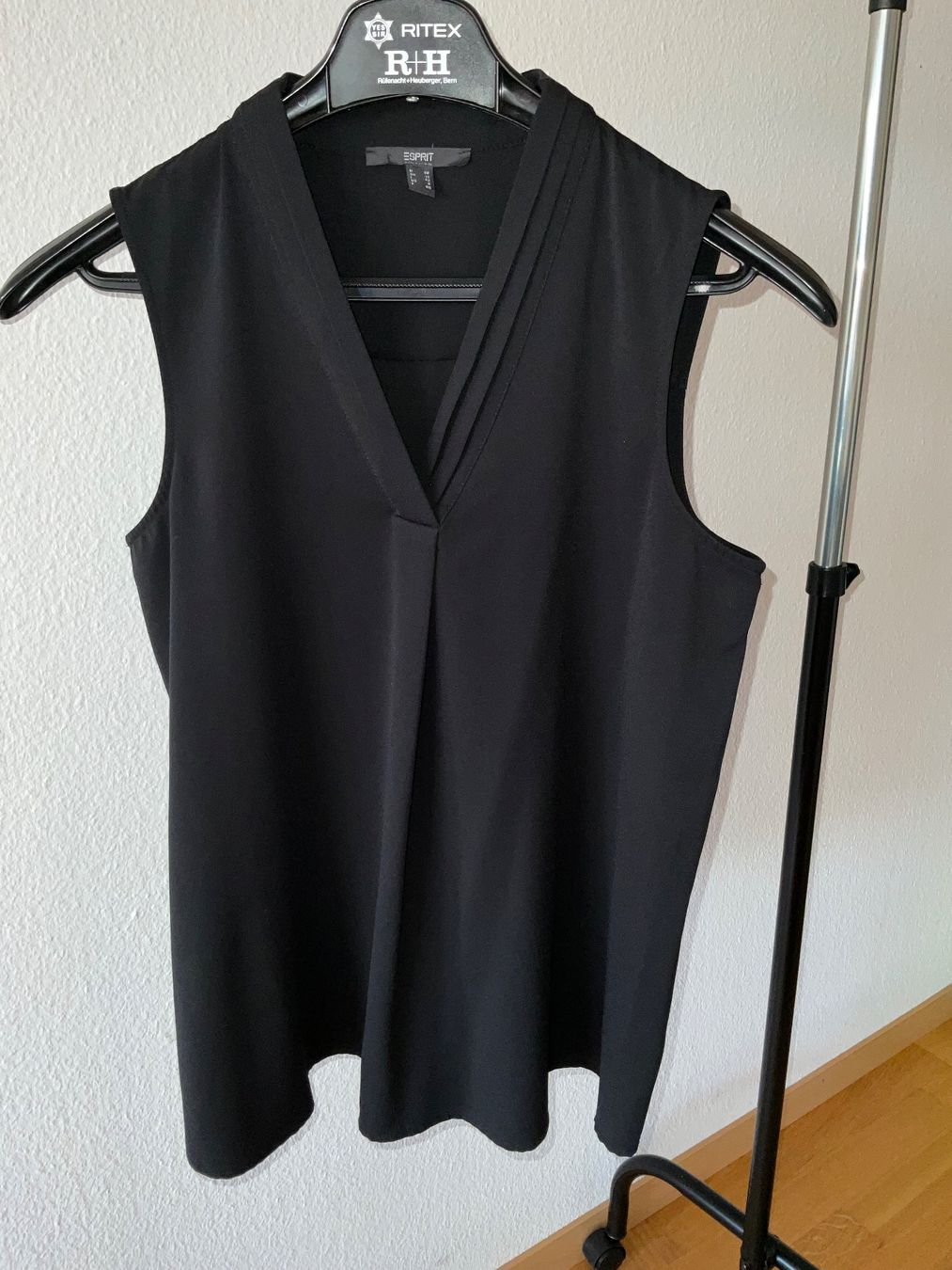 Esprit Tops: Top ESPRIT Gr. 38 – Neu (gemäss Beschreibung) aus Muri b. Bern von VmuriV