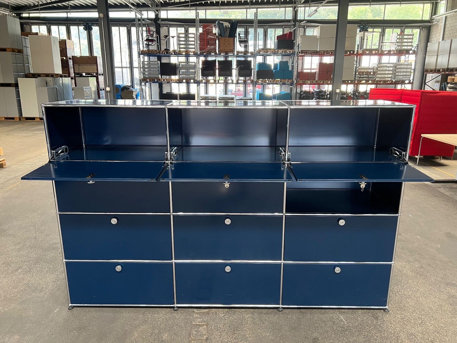 USM Scaffali: USM Haller Highboard 3x4 in blau – Usato da Wangen an der Aare venduto da TBYN 1