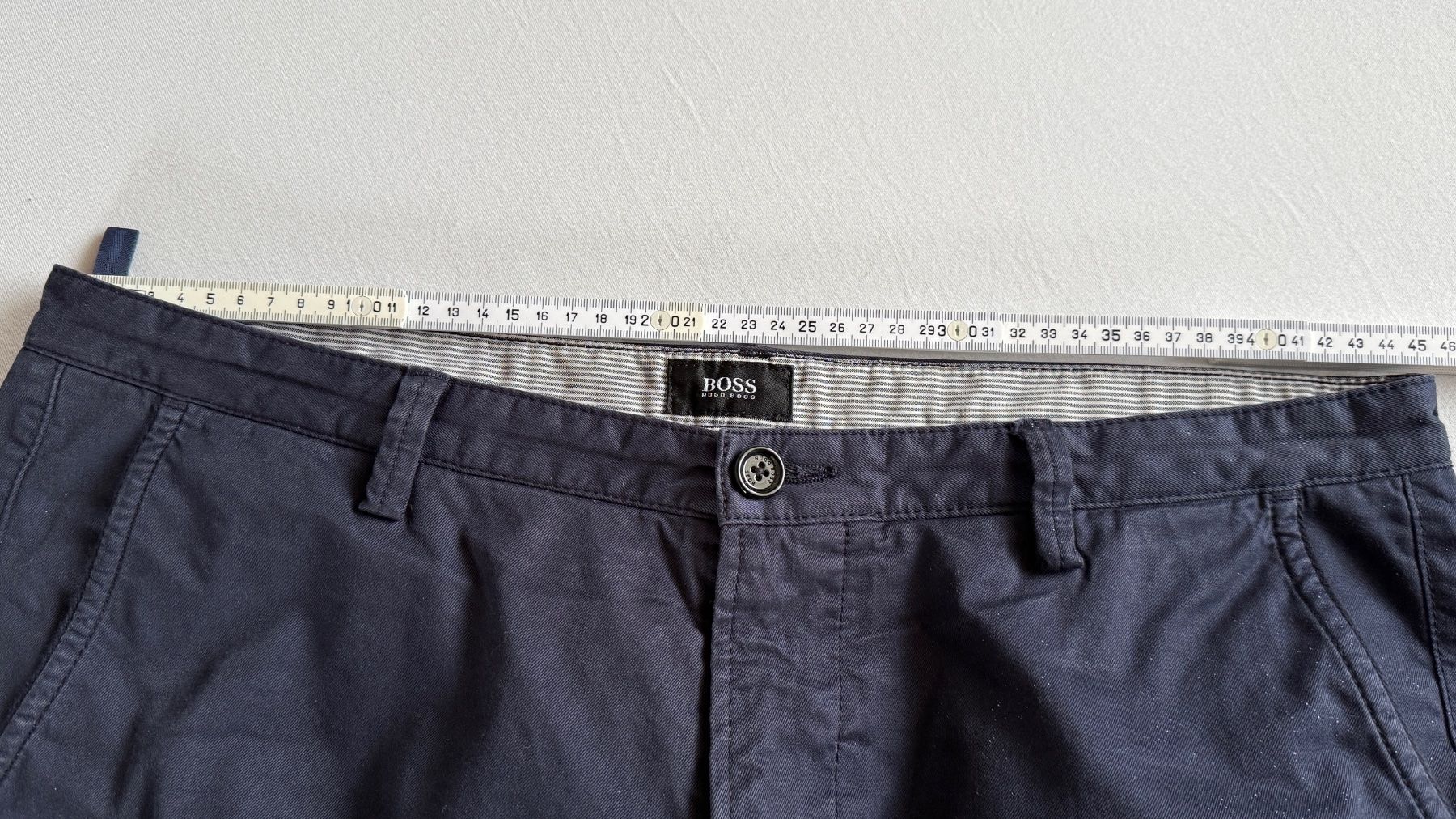 Hugo Boss Jeans: Herrenhose dunkelblau - Hugo Boss – Usato da Samedan venduto da Gischpel25 1